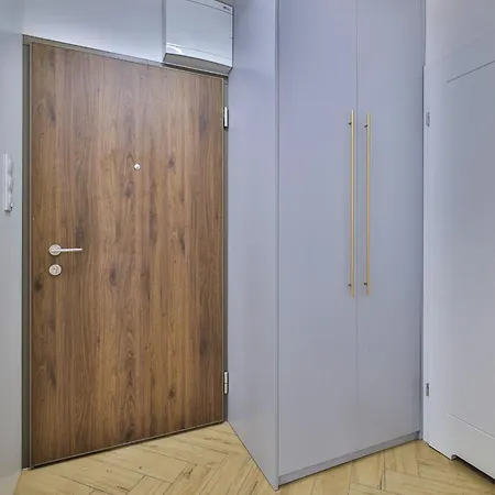 Kasprzaka 29 With Garage By Perfect 412 *