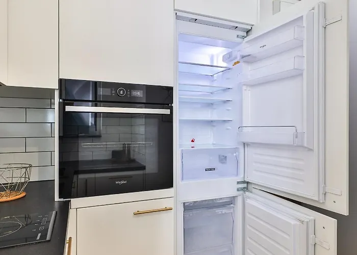 Kasprzaka 29 With Garage By Perfect 412 *