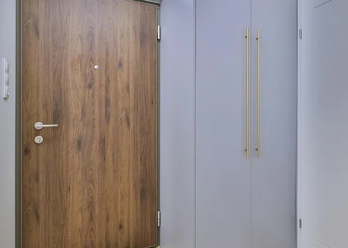 Kasprzaka 29 With Garage By Perfect 412 *